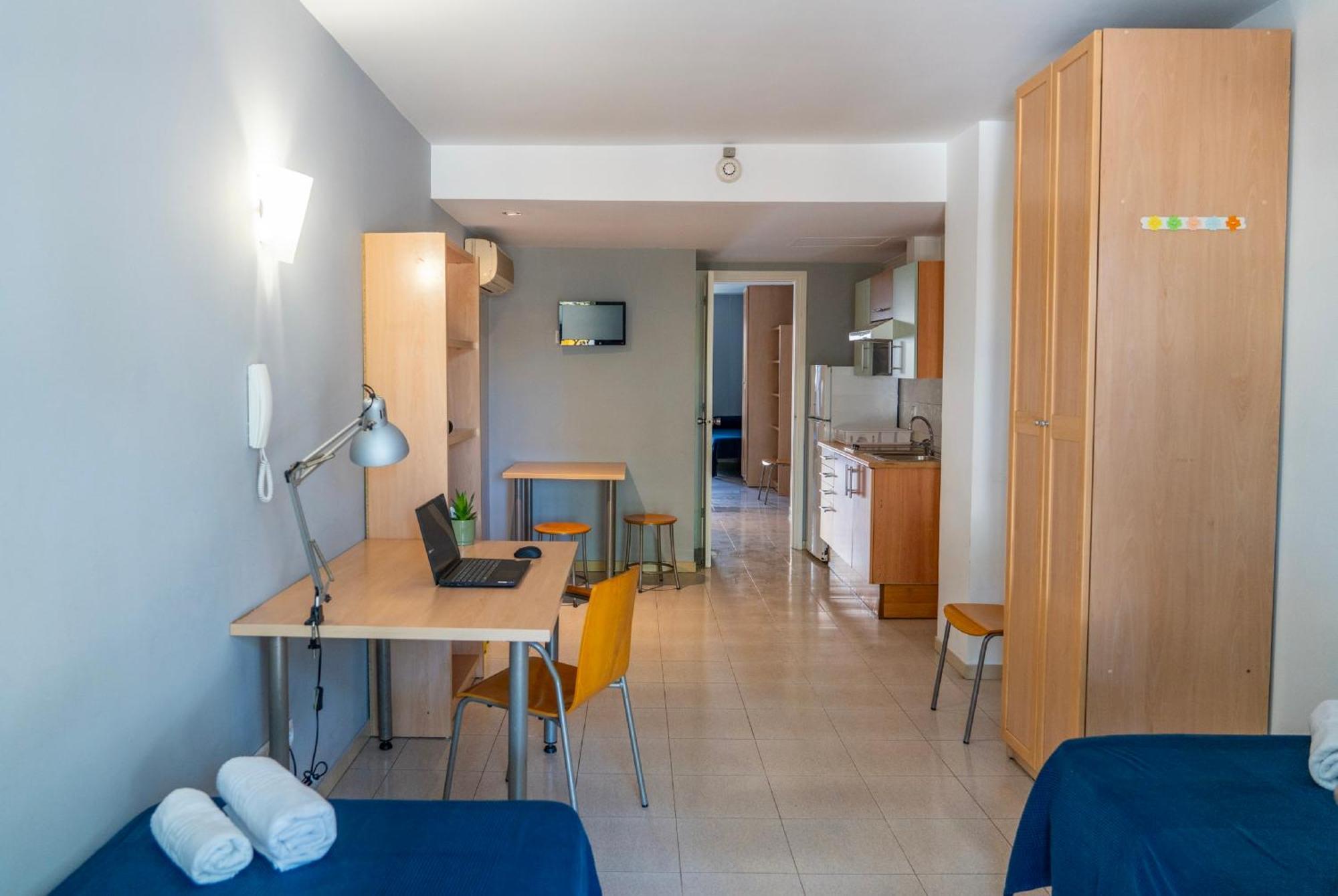 Apartaments Turistics Residencia Vila Nova ヴィラノヴァ・イ・ラ・ジェルトル エクステリア 写真