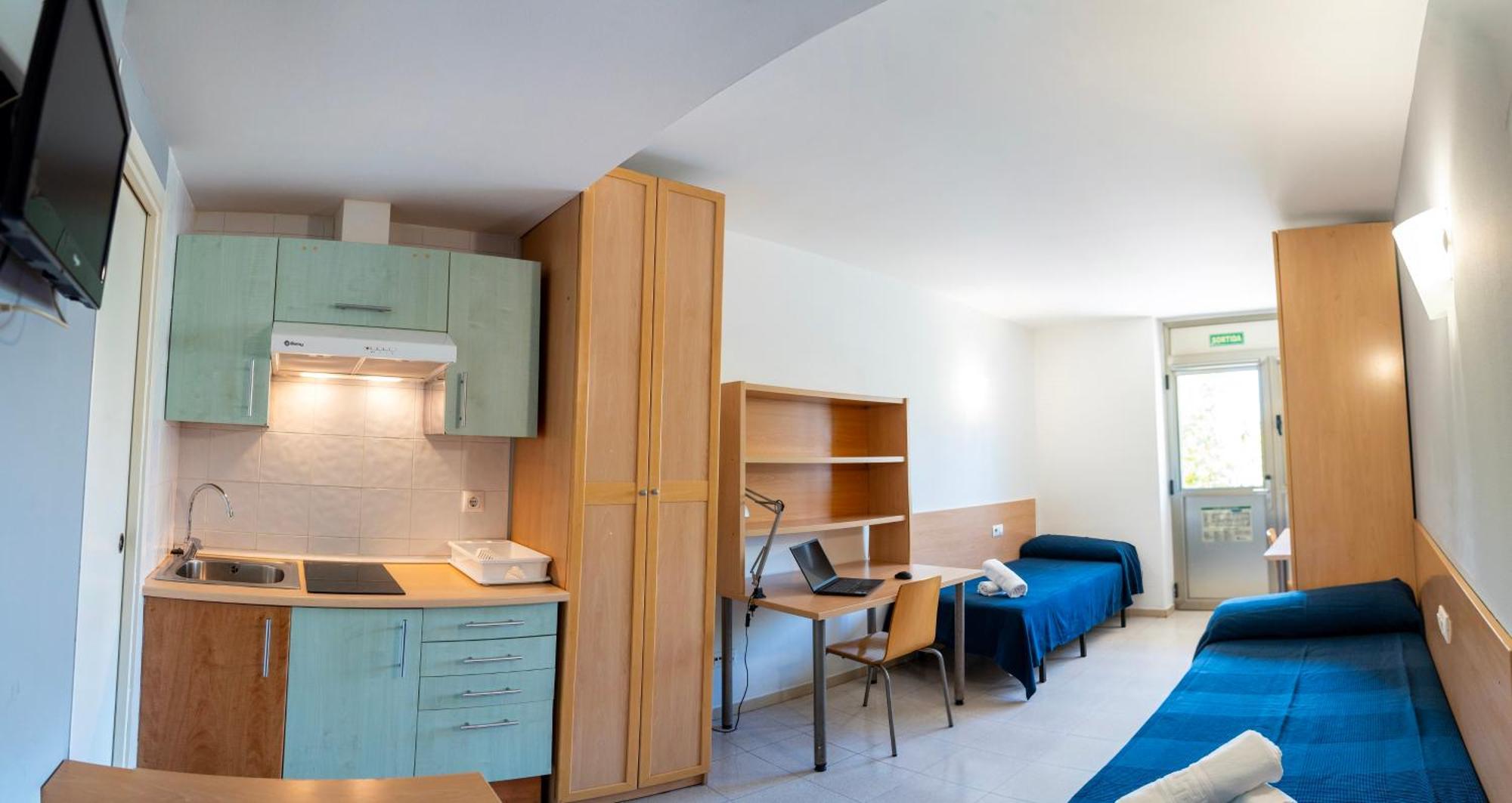 Apartaments Turistics Residencia Vila Nova ヴィラノヴァ・イ・ラ・ジェルトル エクステリア 写真