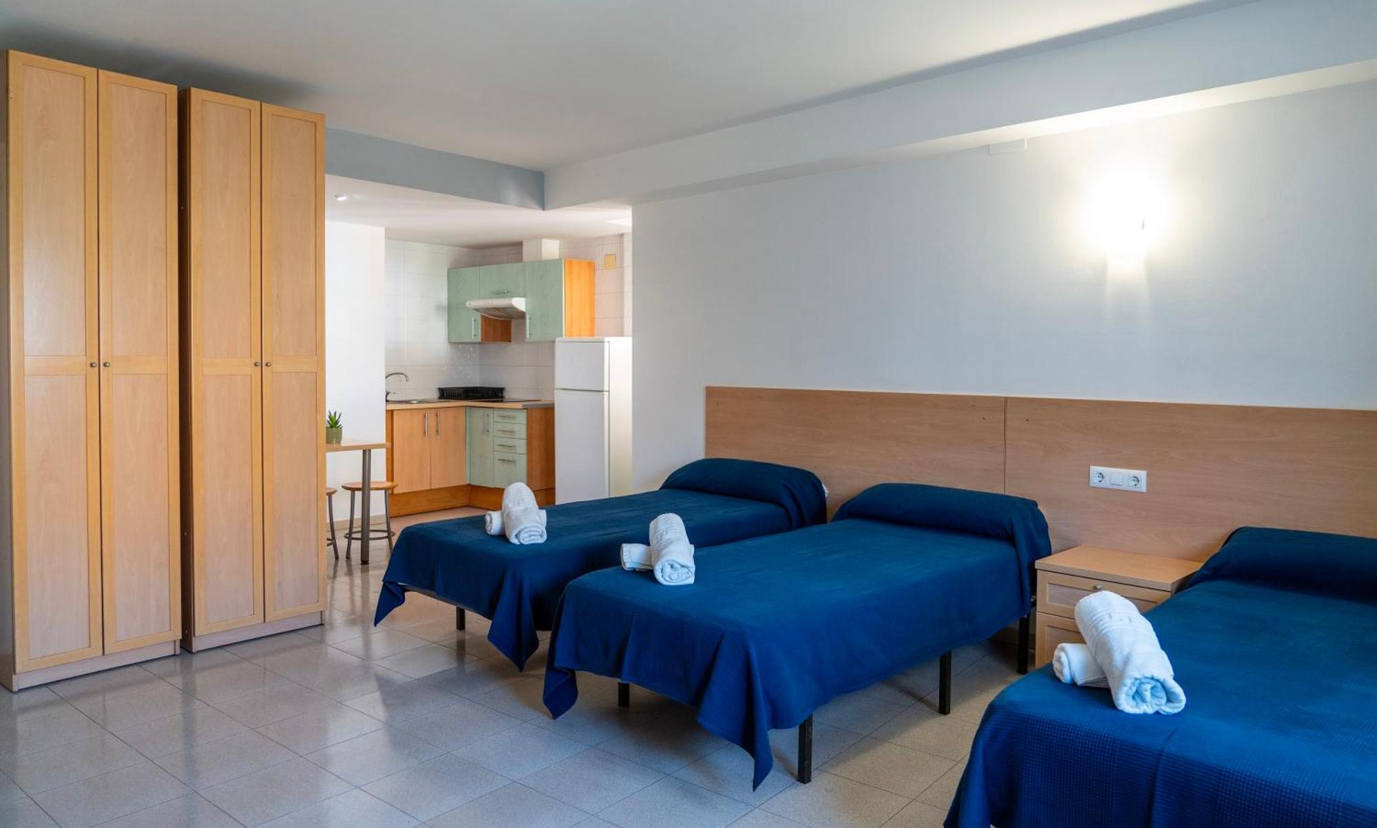 Apartaments Turistics Residencia Vila Nova ヴィラノヴァ・イ・ラ・ジェルトル エクステリア 写真