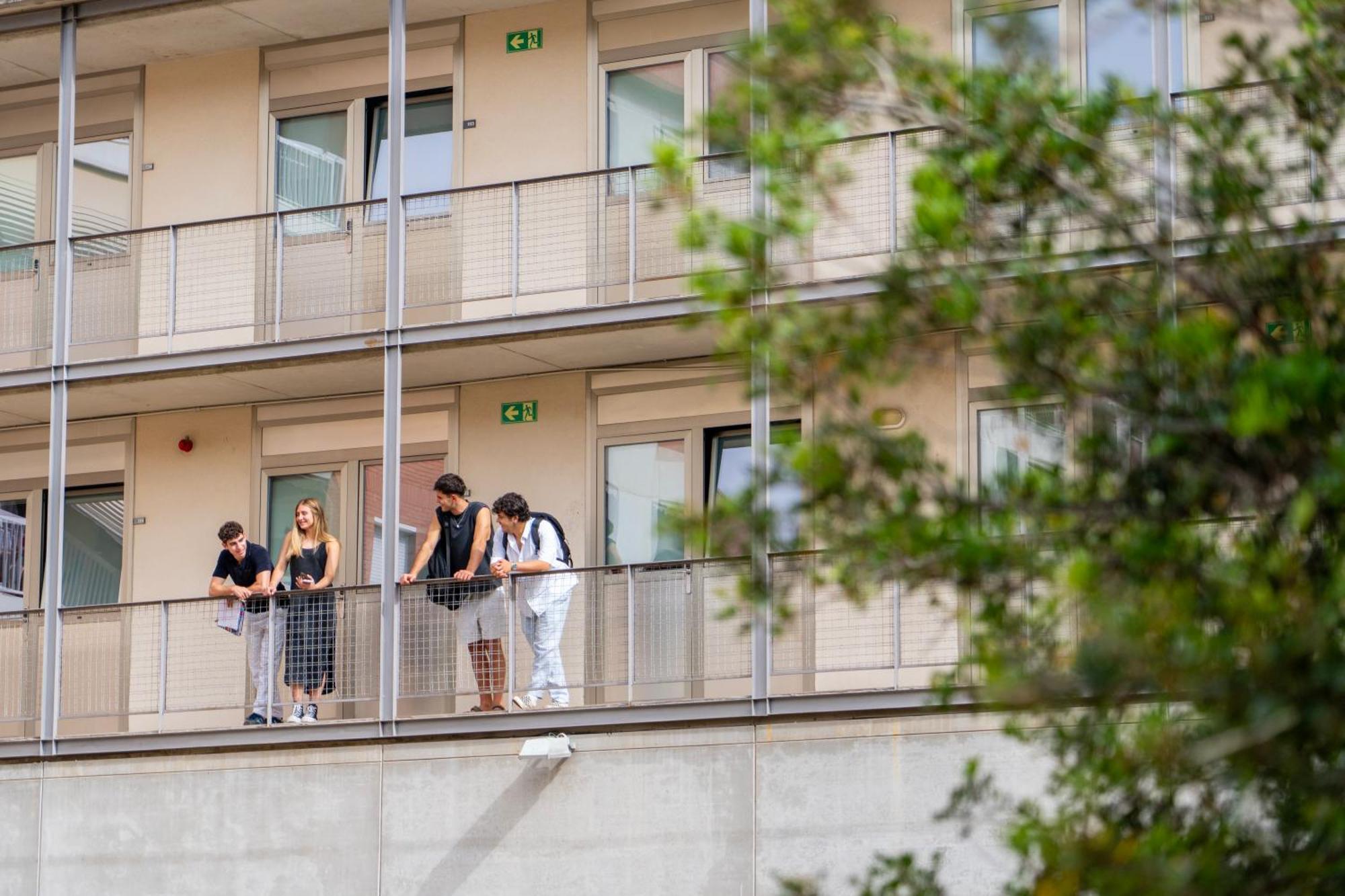 Apartaments Turistics Residencia Vila Nova ヴィラノヴァ・イ・ラ・ジェルトル エクステリア 写真